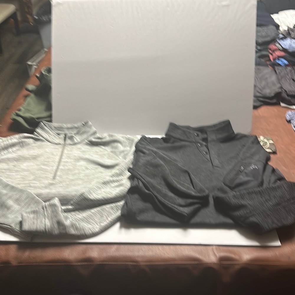 Lot of 2 Men’s Greg Norman XL half zip pullover jacket